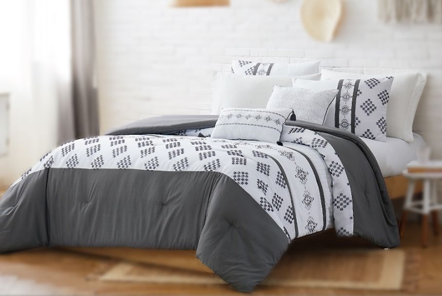 Embroidered and printed design comforter set